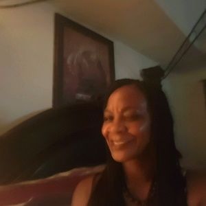 Meet your Posher, Renee